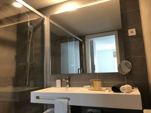 Apartamento Familiar Con Piscina Cerca de La Playa