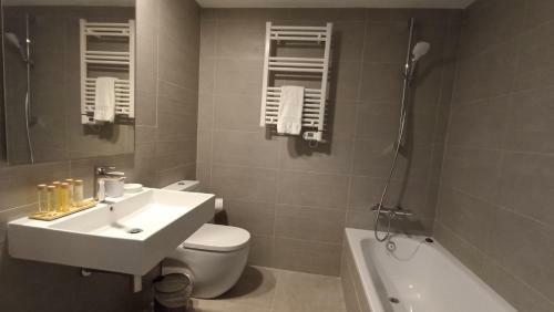Apartamento Familiar Con Piscina Cerca de La Playa