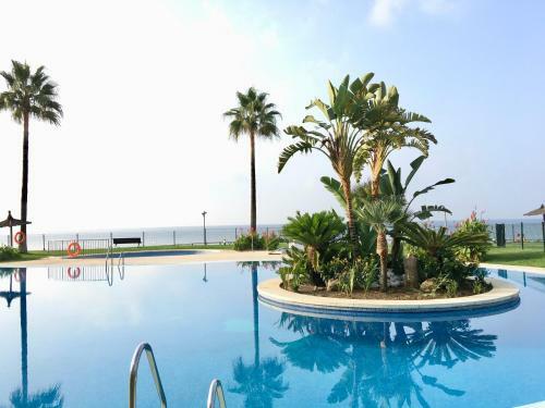 171 - Mi Capricho Beachfront Apartment In The Costa Del Sol