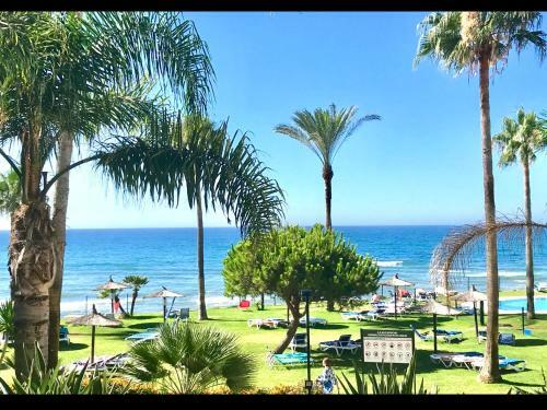 171 - Mi Capricho Beachfront Apartment In The Costa Del Sol