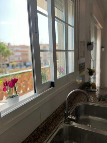 Apartamento Lovely Appartament 100mts From The Sea