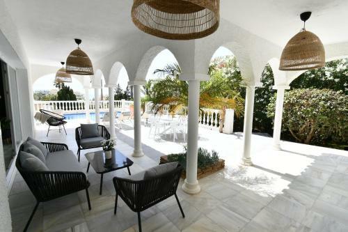 Villa With Separate Apartment