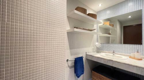 Moderno Apartamento En Residencial Con Piscina