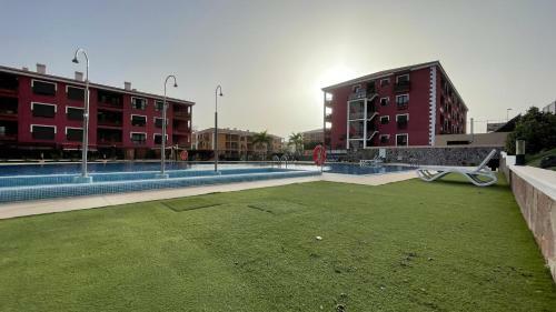 Moderno Apartamento En Residencial Con Piscina