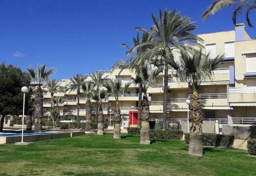 2 Bed South Seafront Apartment