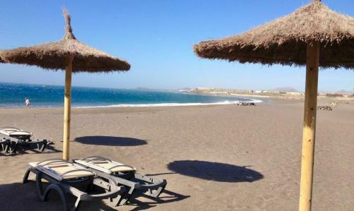 Beautiful Renovated Beach House With Panoramic Seaviews