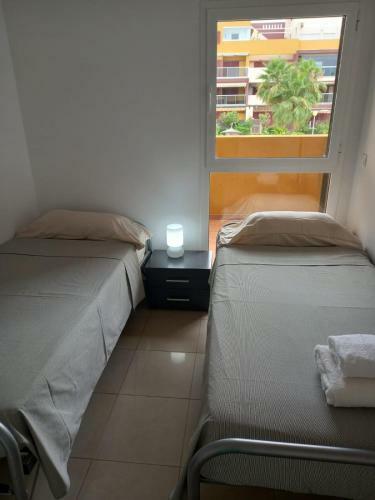 Hermoso Apartamento Con Piscina En Residencial