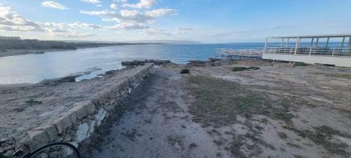 Casa Vacanze A Vendicari Con Giardino Esterno