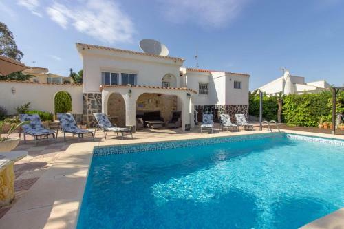 Villa Yolanda