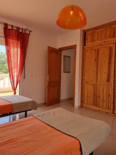 Villa Con Piscina Privada Cerca de Cala Forn