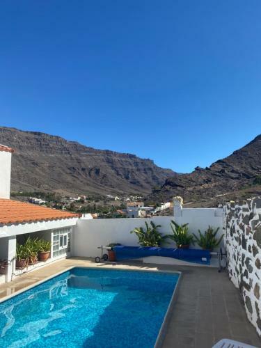 Casa En Mog�n