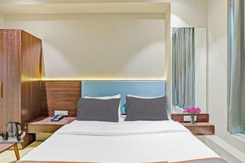 Collection O 90870 Hotel Kiran Inn
