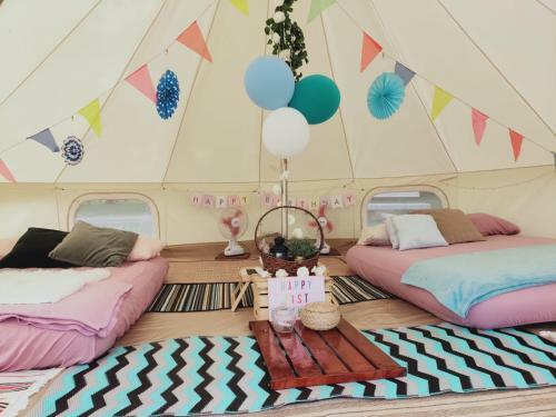 Glamping Kaki - Medium Bell Tent