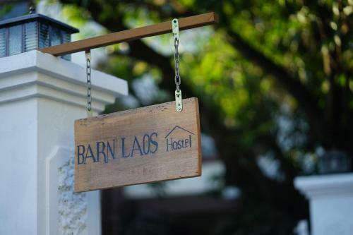 Barn Laos Hostel