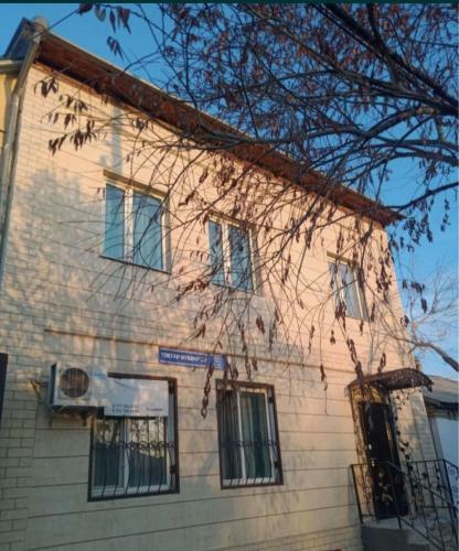 Hostal ?? ??????