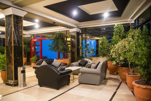 Metropole Hotel