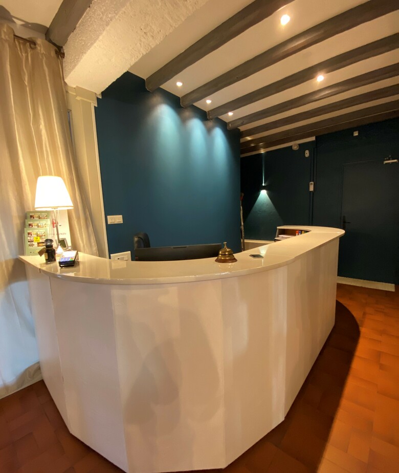 Inter-hotel M�di�val