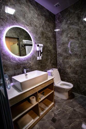Sharaf Hotel