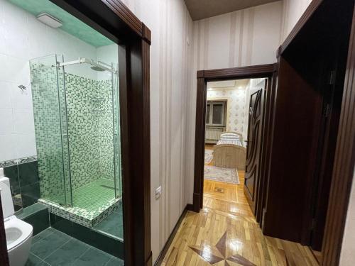 Apartamento ??????? ?? ???????????? ?????? ???? ???????? 4 ????????? (???????????? ? 5 ??????) Tashkent