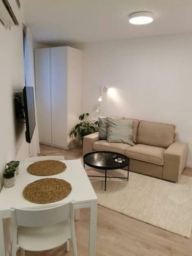 Studio Apartment In Herzliya Near The Beach