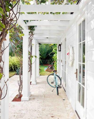 Villa Rosalita, Harbour Island, Bahamas