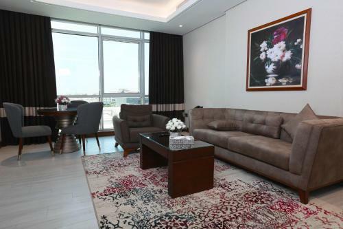Weekend Hotel Sari