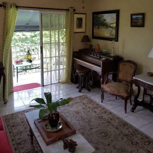 Casa Clara Vista