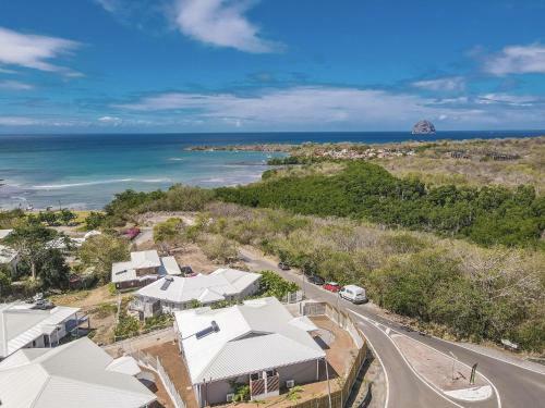 Villa Resplendissante Avec 3ch, Piscine, Vue Mer