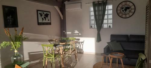 Bungalow Ti Garden Et Son Jacuzzi Priv� � Ste Luce