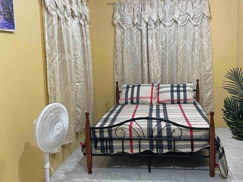 Cheerful 3-bedroom Single Family Home