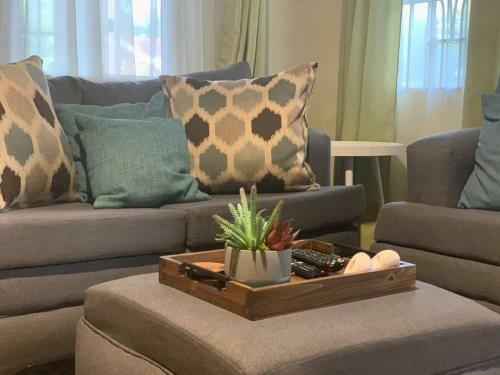 Inviting 3-bedroom Available In Drax Hall Manor