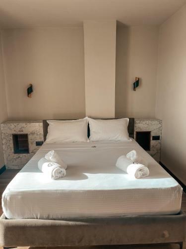 Gogo's Boutique Hotel