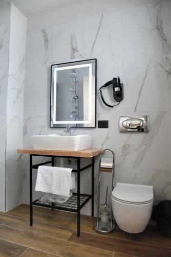 Gogo's Boutique Hotel