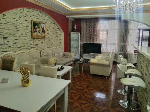 Hostal Rj Tourism And Guest House