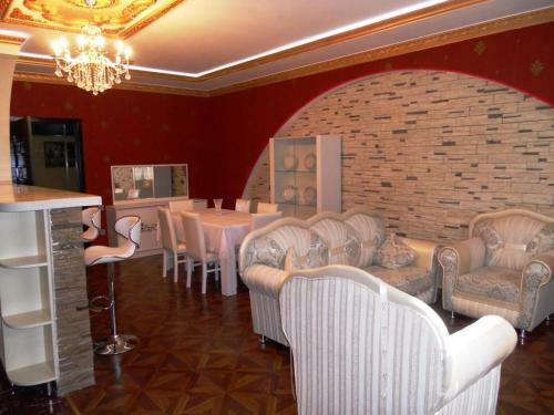 Hostal Rj Tourism And Guest House