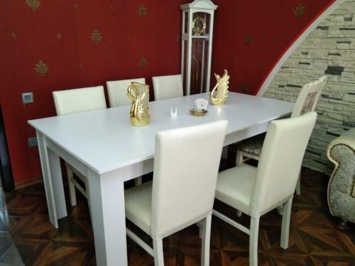 Hostal Rj Tourism And Guest House