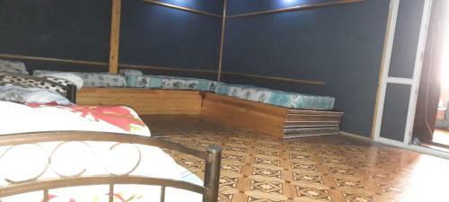 Famana Hostel