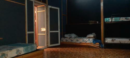 Famana Hostel