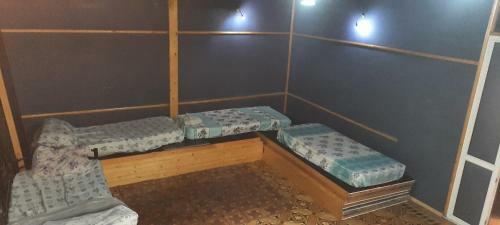 Famana Hostel