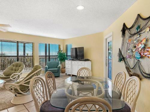 Sandpiper Beachfront Condos By Bender Vacation Rentals