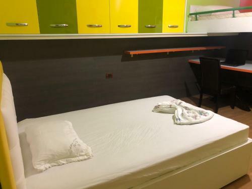 Beach View 2-bedroom Apartment In Durres