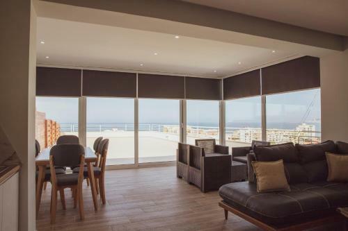 Lr Apartment 2-bedrooms Beautiful Sea View