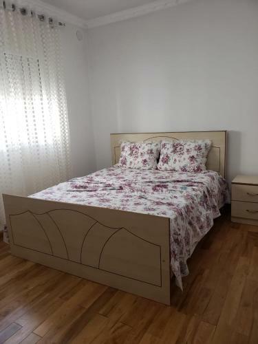 Villa Cheerful 2-bedroom Cottage,parking On Premises