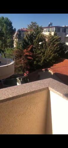 Beach Side Apartment, Golem