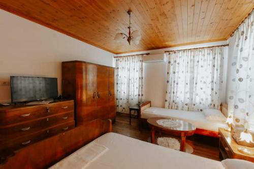 Paspali Guest House