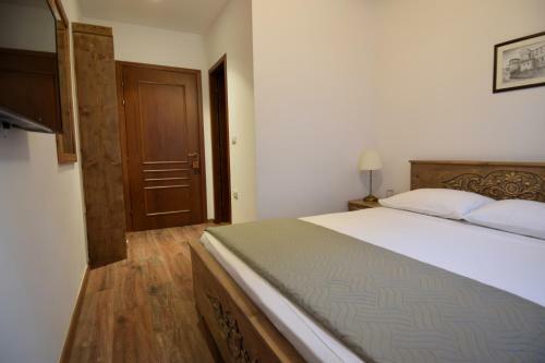 Hostal 4 Rooms Since 1950