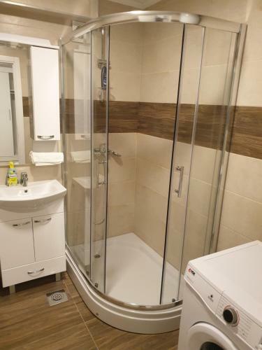 Elena Apartman
