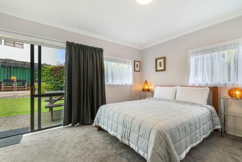 Pomare Cottage - Rotorua Holiday Home