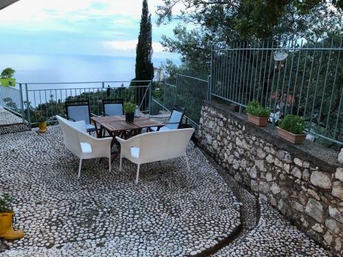 Family Apartments In Palas� Dh�rmi