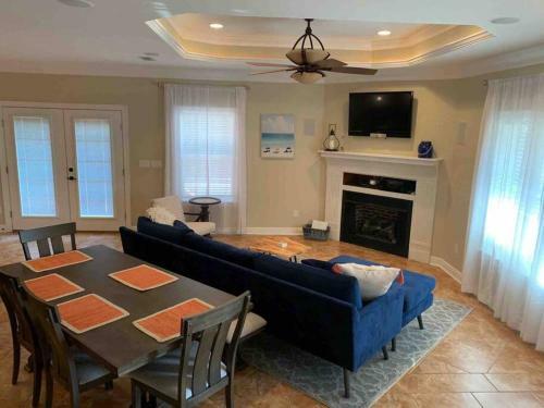 Bear Pt Pet Friendly Retreat